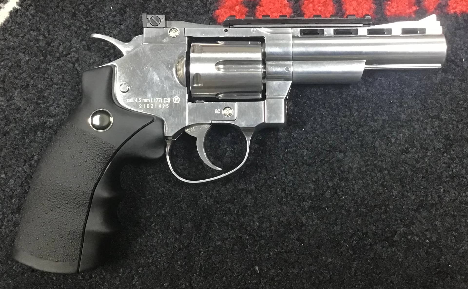 Umarex .177 LEGENDS S40 - Image 1