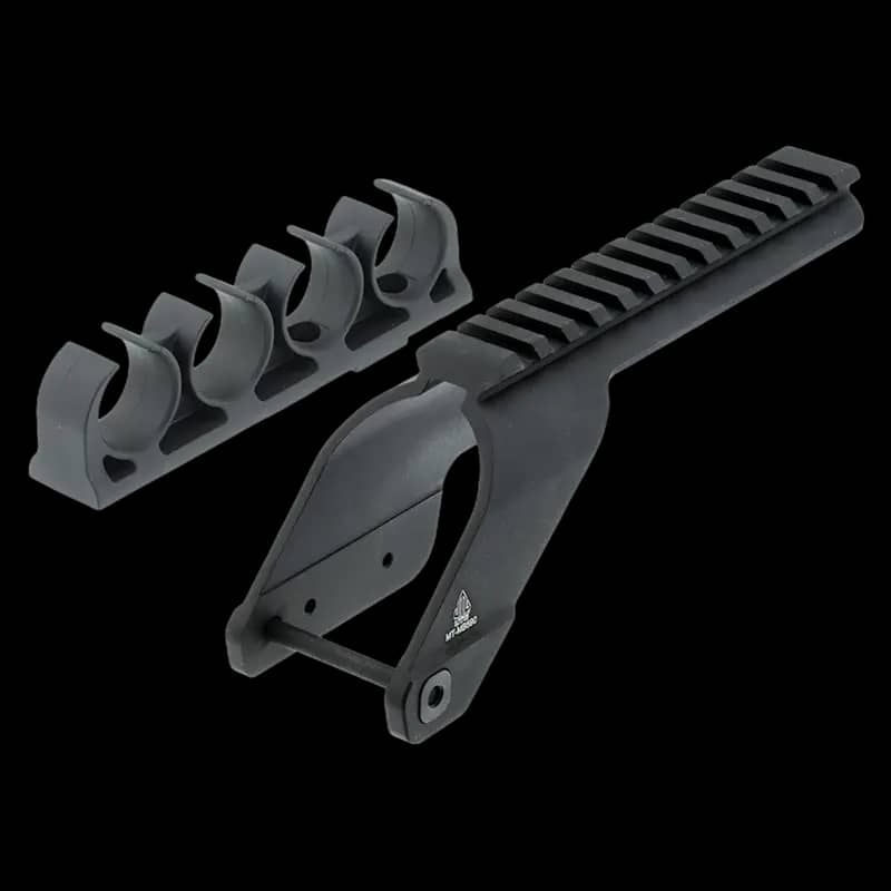 UTG Picatinney Saddle Mount Mossberg 500/590 - Image 1