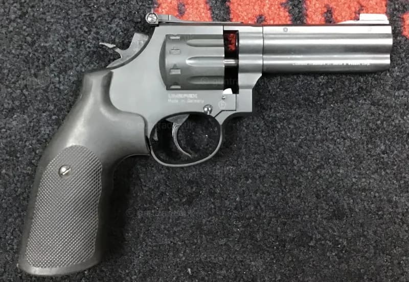 Smith & Wesson .177 586